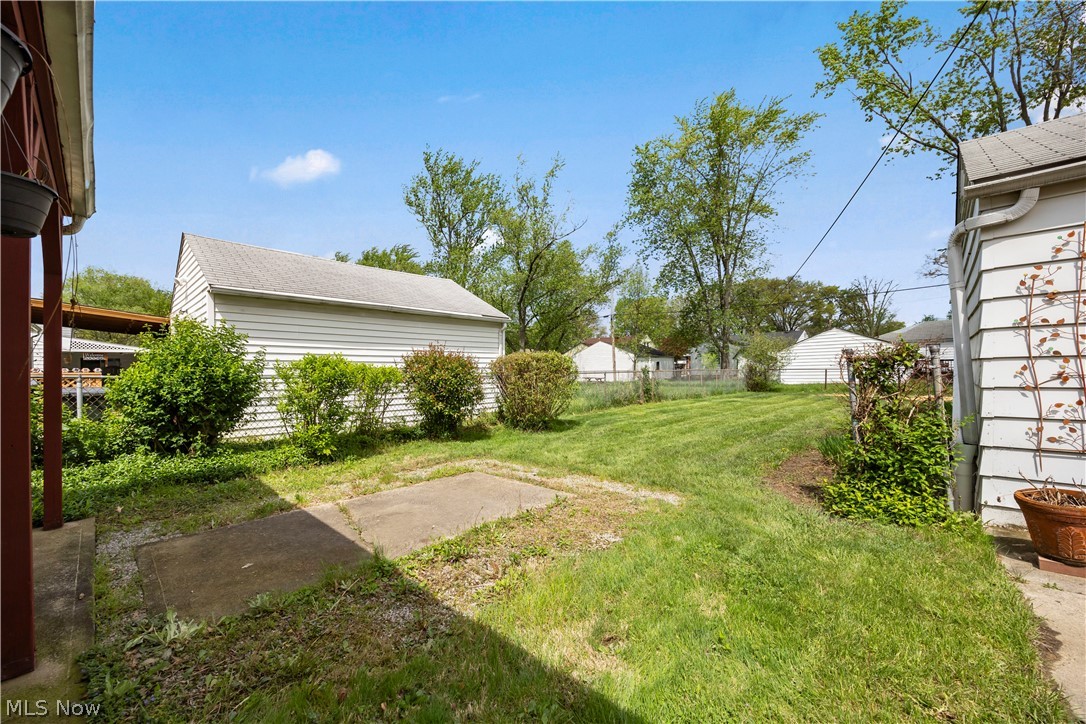 166 Caroline Street Elyria OH 44035