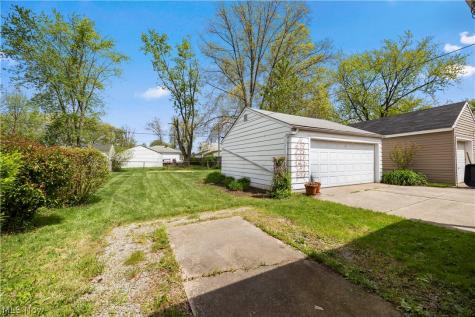 166 Caroline Street Elyria OH 44035