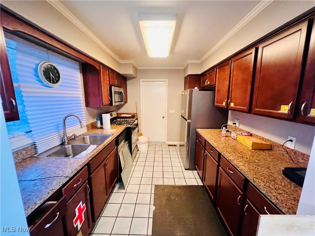 27705 White Road Willoughby Hills OH 44092