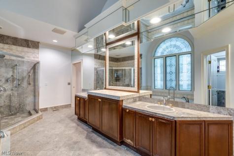 4171 Glenmoor Road NW Canton OH 44718