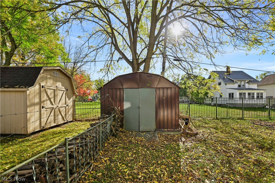 729 Bonnie Brae Avenue SE Warren OH 44484