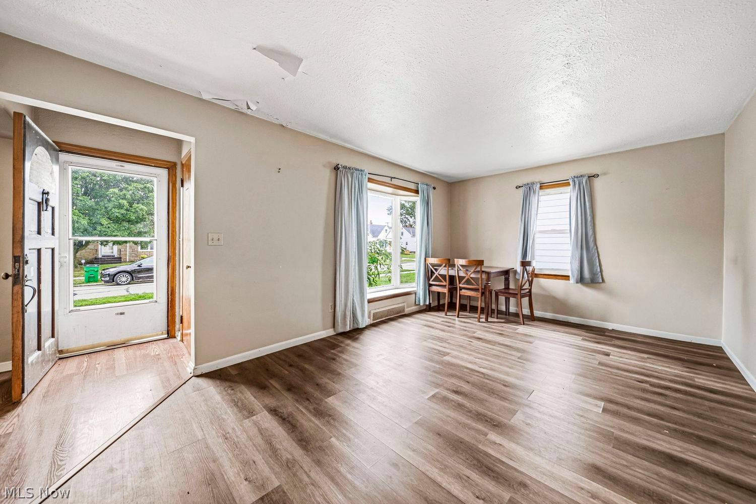 282 E 330th Street Willowick OH 44095
