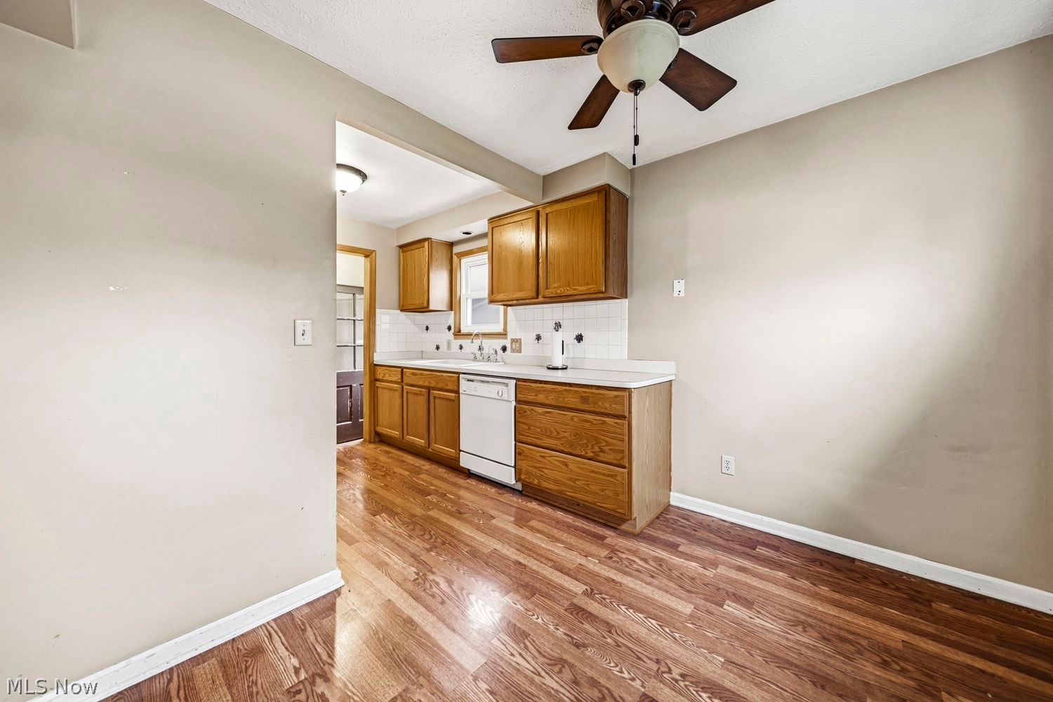 282 E 330th Street Willowick OH 44095