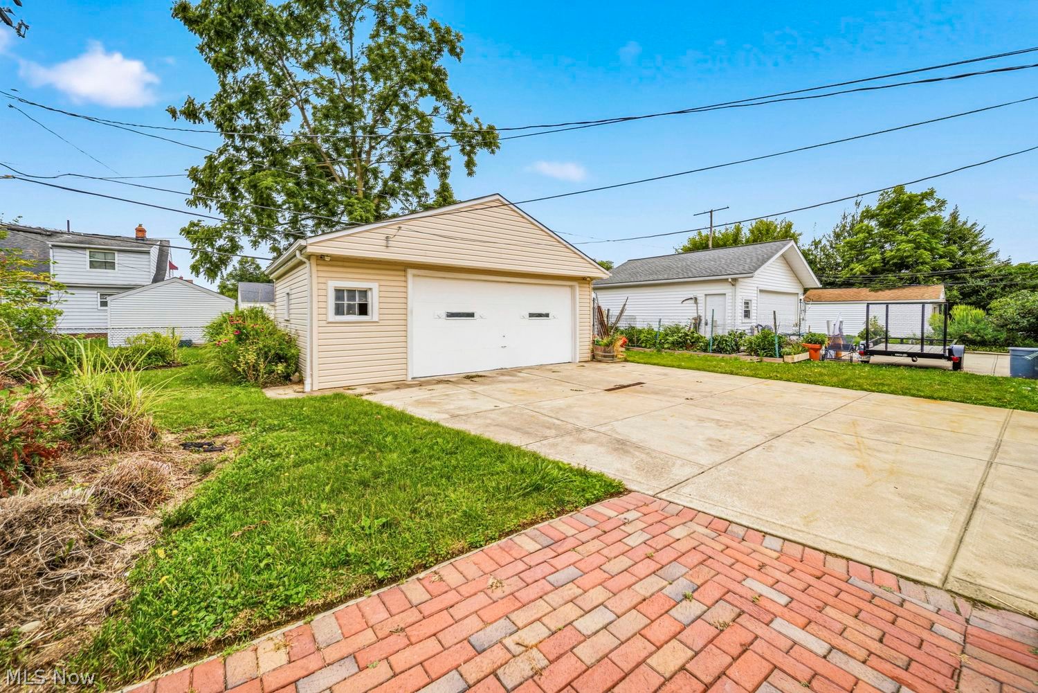 282 E 330th Street Willowick OH 44095