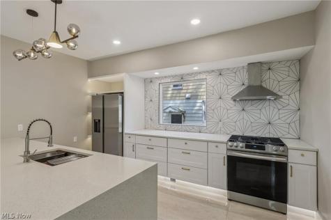10225 Baltic Road Cleveland OH 44102