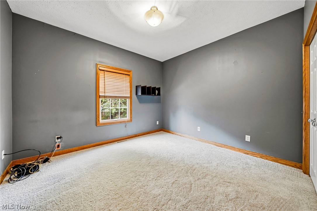 1587 Clipper Cove Painesville OH 44077