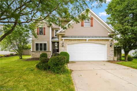 1587 Clipper Cove Painesville OH 44077