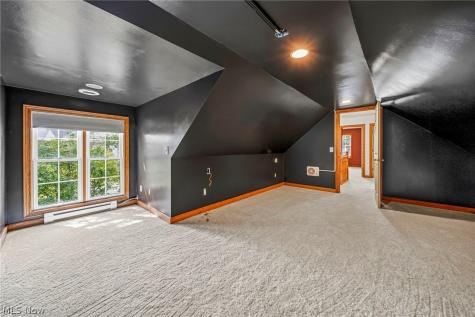1587 Clipper Cove Painesville OH 44077