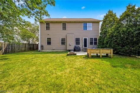 1587 Clipper Cove Painesville OH 44077