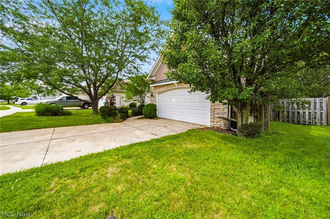 1587 Clipper Cove Painesville OH 44077