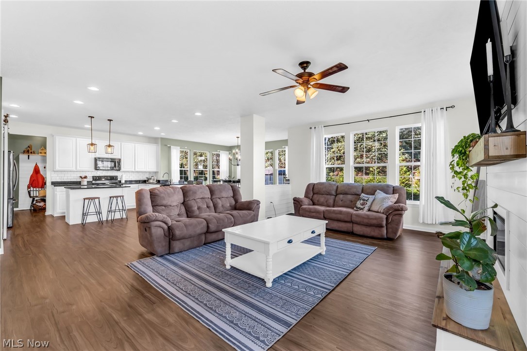 345 Woodside Lane Tallmadge OH 44278