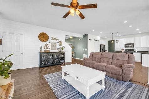 345 Woodside Lane Tallmadge OH 44278