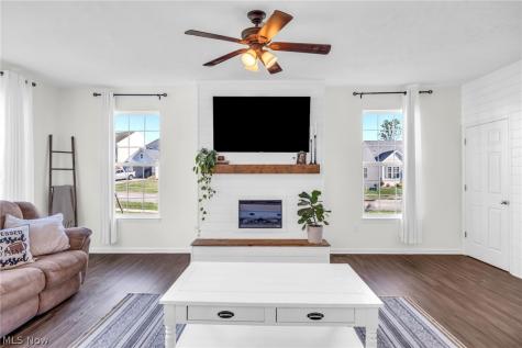 345 Woodside Lane Tallmadge OH 44278