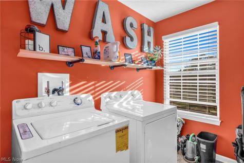 345 Woodside Lane Tallmadge OH 44278
