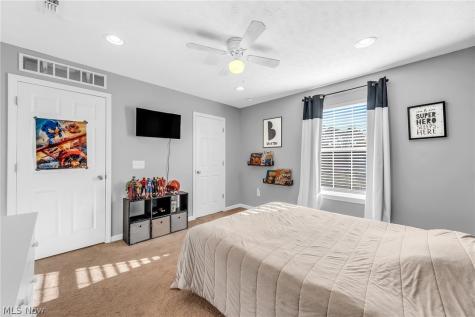 345 Woodside Lane Tallmadge OH 44278