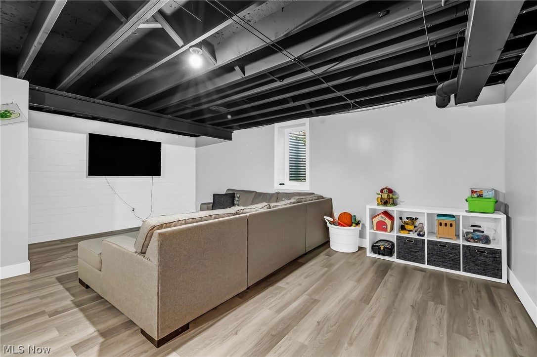 345 Woodside Lane Tallmadge OH 44278