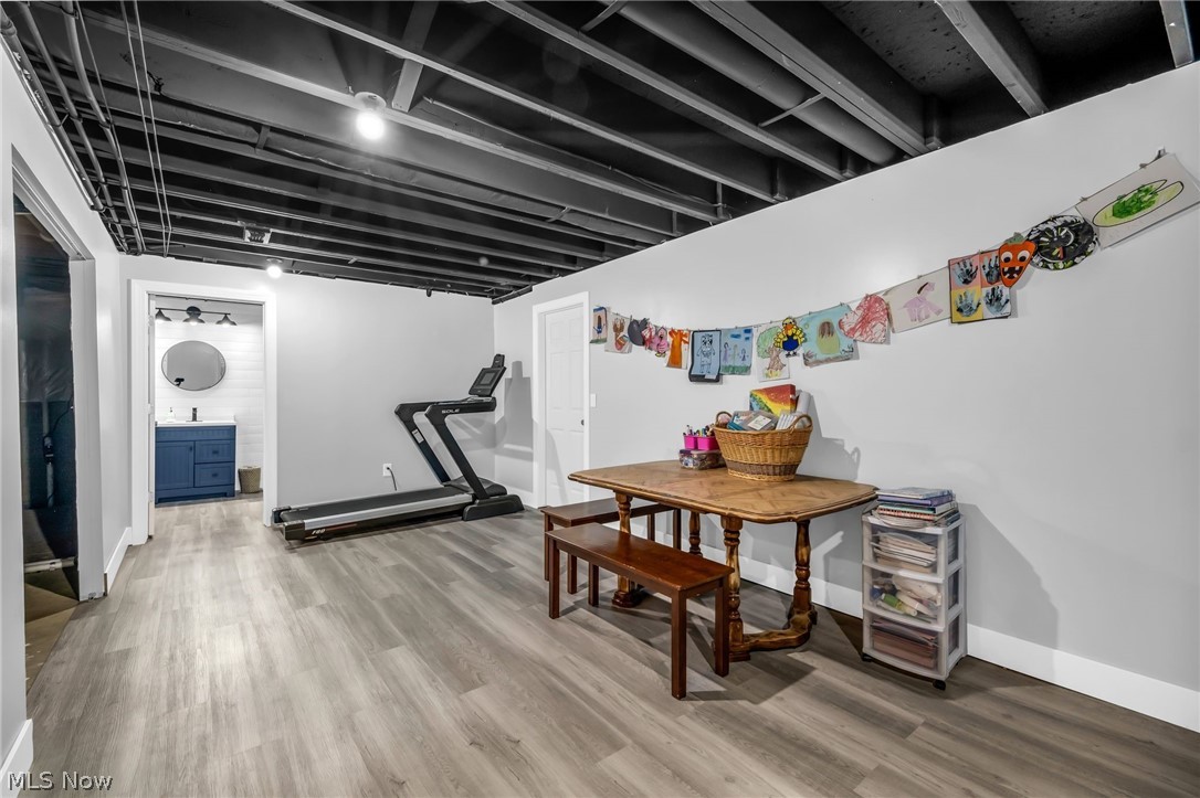 345 Woodside Lane Tallmadge OH 44278