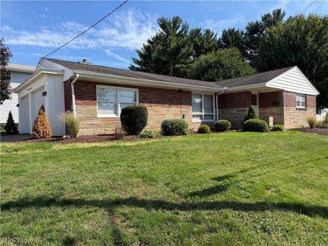 241 Lake Avenue NE Massillon OH 44646