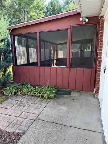 241 Lake Avenue NE Massillon OH 44646