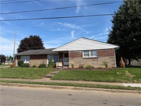 241 Lake Avenue NE Massillon OH 44646