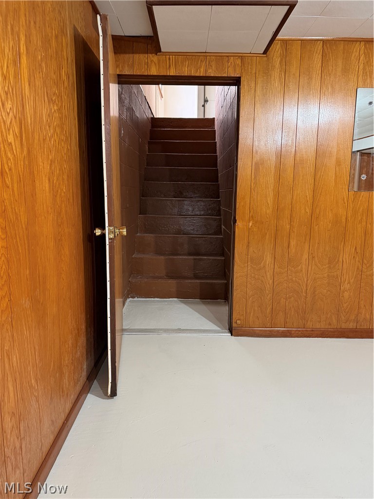 241 Lake Avenue NE Massillon OH 44646