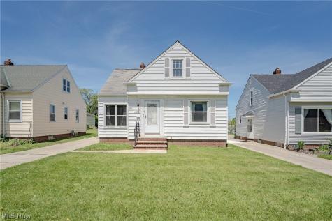 11007 Wallingford Avenue Garfield Heights OH 44125