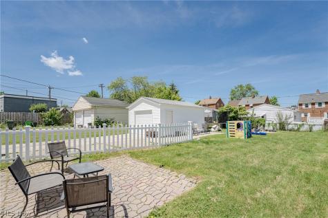 11007 Wallingford Avenue Garfield Heights OH 44125