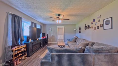 4761 Waterloo Road Atwater OH 44201