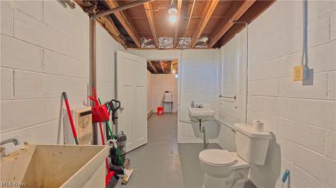 4761 Waterloo Road Atwater OH 44201