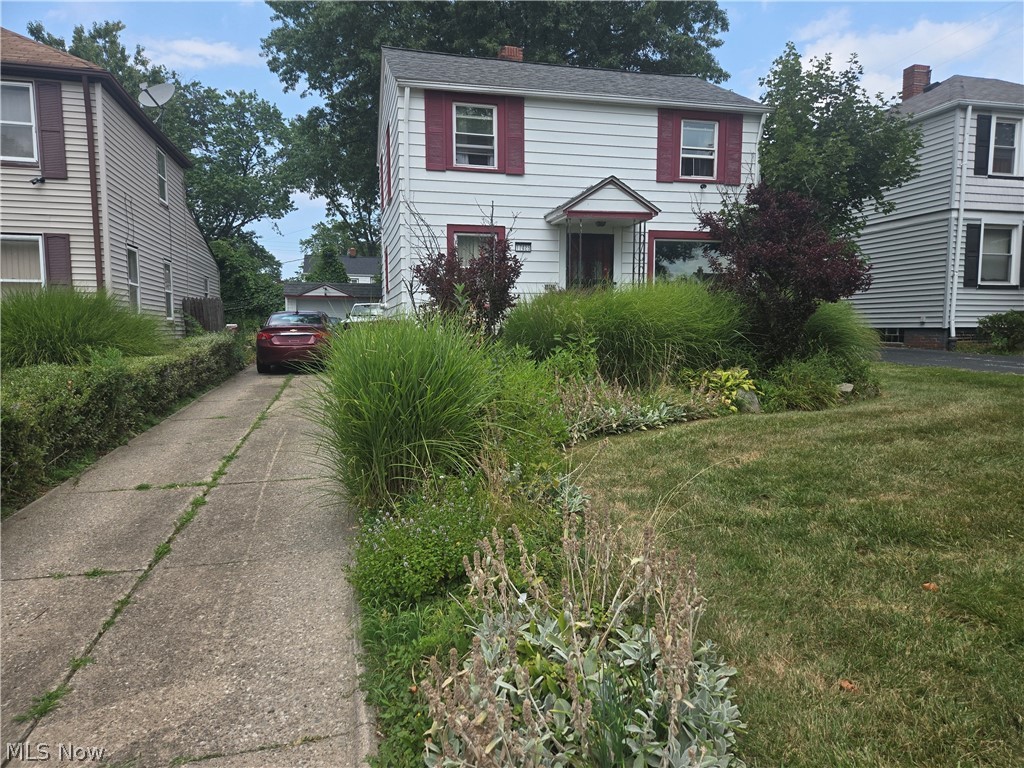 17425 Glendale Avenue Cleveland OH 44128