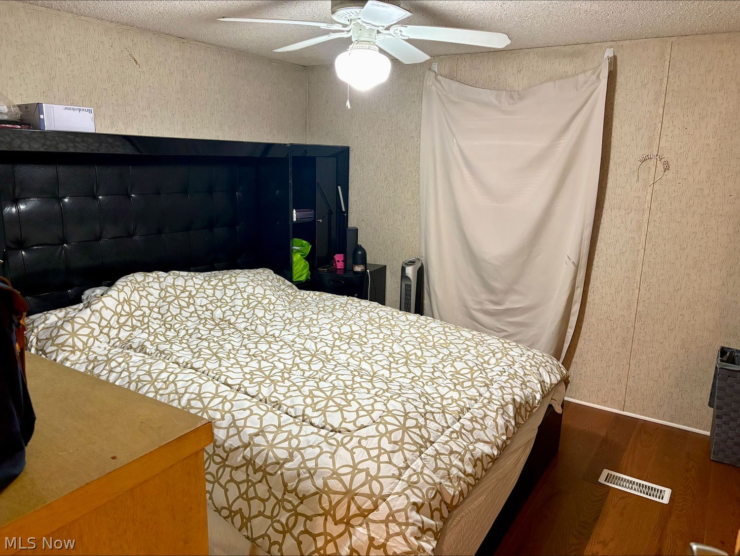 102 Tulip Lane Mentor OH 44060