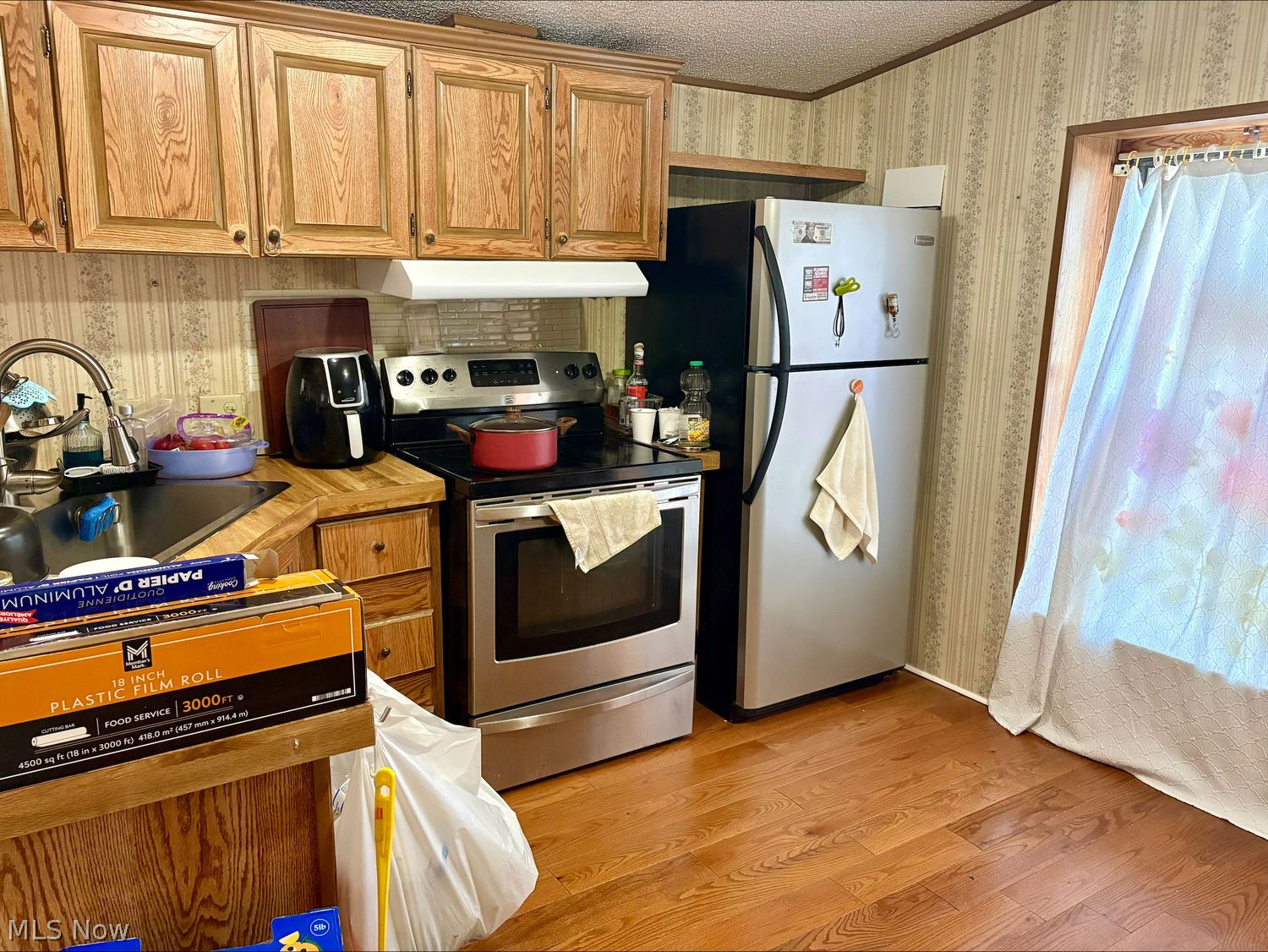 102 Tulip Lane Mentor OH 44060