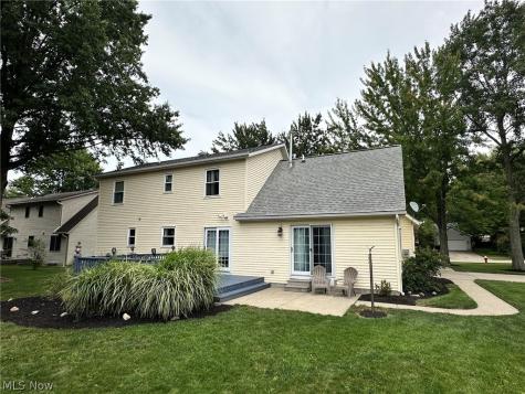 2462 Candlewood Drive Avon OH 44011
