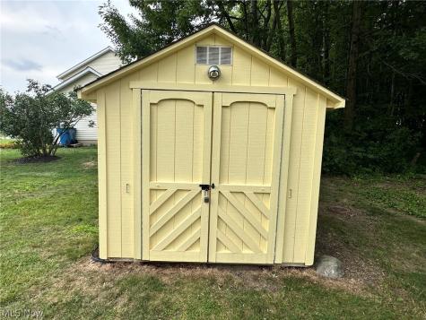 2462 Candlewood Drive Avon OH 44011