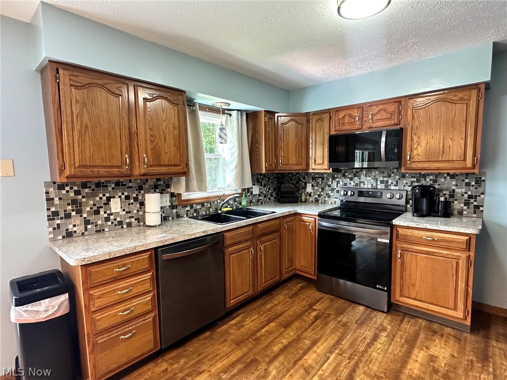 2462 Candlewood Drive Avon OH 44011