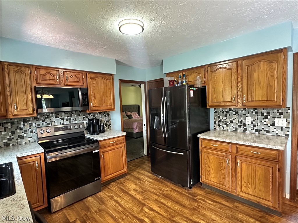 2462 Candlewood Drive Avon OH 44011