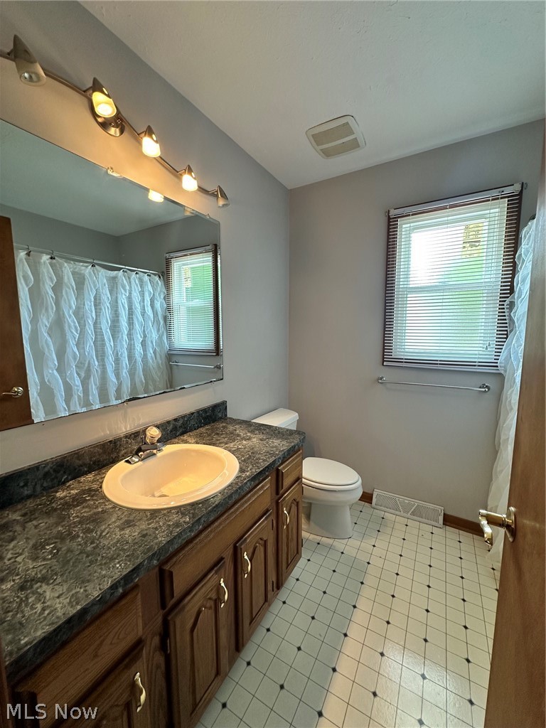 2462 Candlewood Drive Avon OH 44011