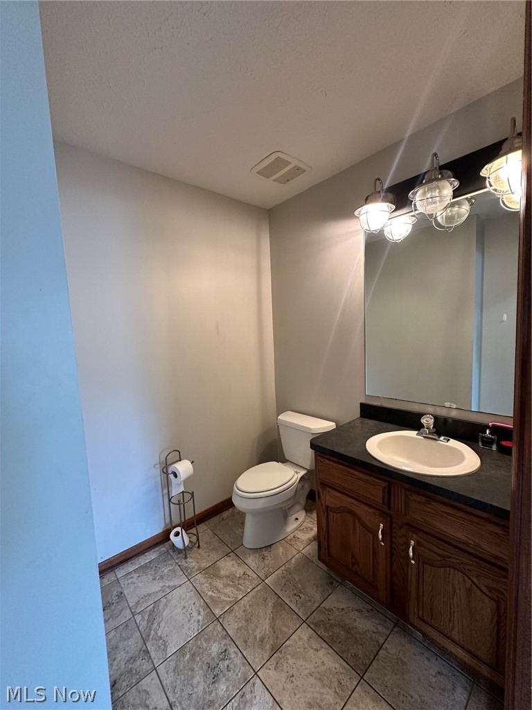 2462 Candlewood Drive Avon OH 44011
