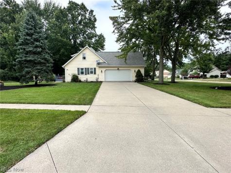 2462 Candlewood Drive Avon OH 44011