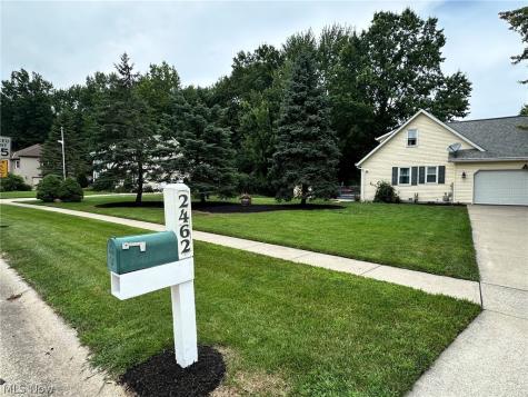2462 Candlewood Drive Avon OH 44011