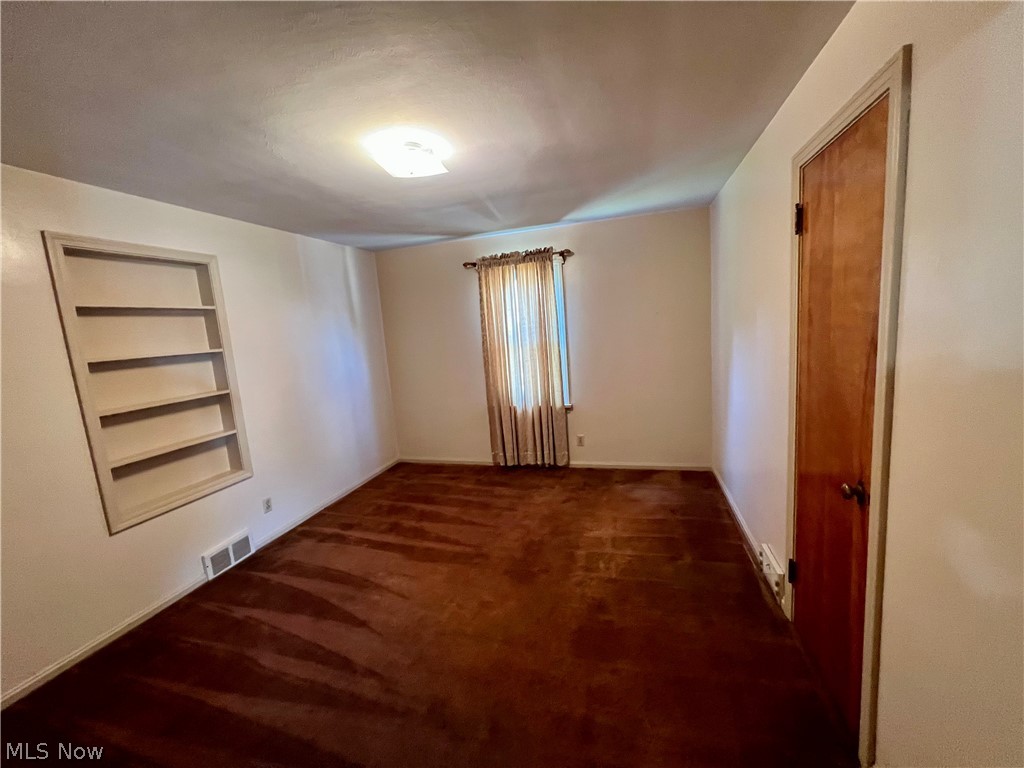 2823 Noel Drive Youngstown OH 44509