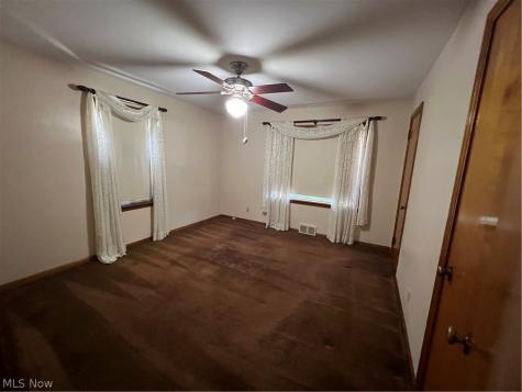 2823 Noel Drive Youngstown OH 44509