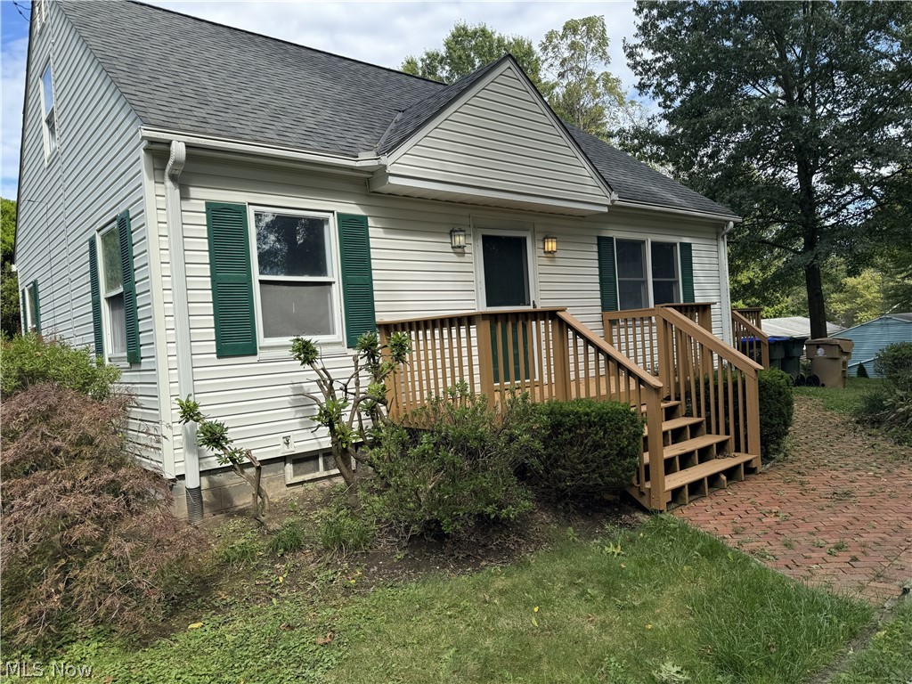 1505 Oneida Avenue Cuyahoga Falls OH 44221