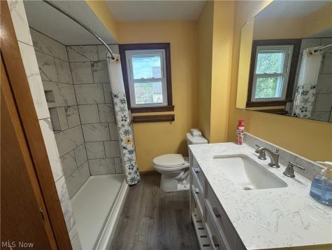 1505 Oneida Avenue Cuyahoga Falls OH 44221