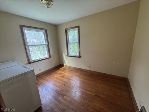 1505 Oneida Avenue Cuyahoga Falls OH 44221