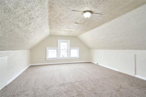 85 Mount View Avenue Akron OH 44303