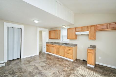 85 Mount View Avenue Akron OH 44303