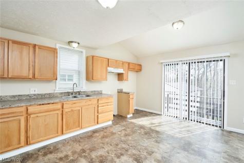 85 Mount View Avenue Akron OH 44303