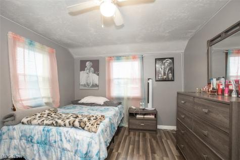 12214 Bennington Avenue Cleveland OH 44135