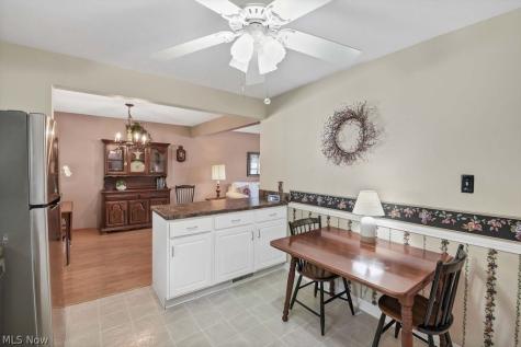 7120 Lakeview Drive Parma OH 44129